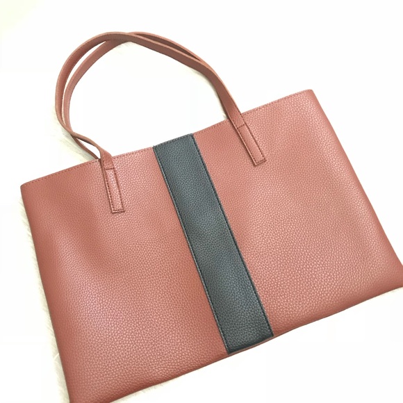 Vince Camuto Handbags - Vince Camuto X FabFitFun Luck Tote